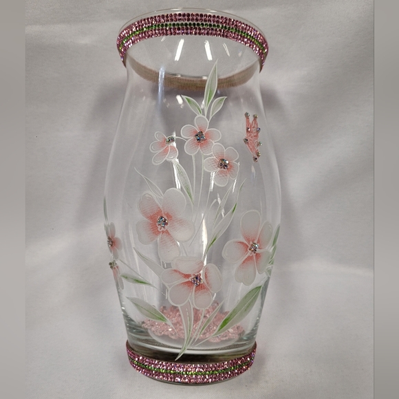 Urn Vase - Picture 1 of 3